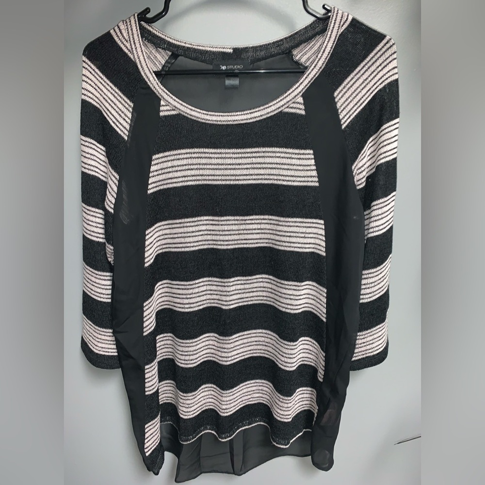 AB Studio womens sz L lightweight & semi sheer 3/4 Sleeve‎ Sweater Blouse